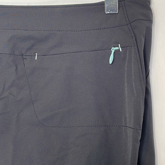 REI CO-OP Cycling Shorts (6) - Picture 4 of 10